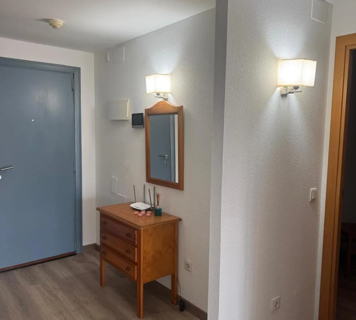 Apartamento Con Plaza De Parking Y Piscina Comunitaria Roses