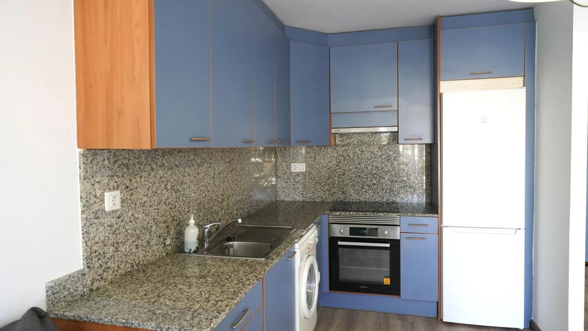 Apartment Apartamento Con Plaza De Parking Y Piscina Comunitaria Roses