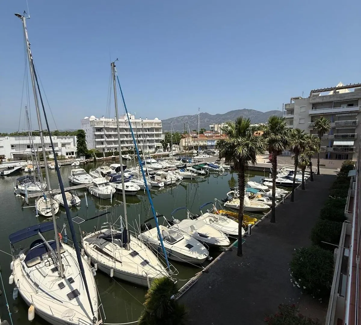 Apartment Apartamento Con Plaza De Parking Y Piscina Comunitaria Roses